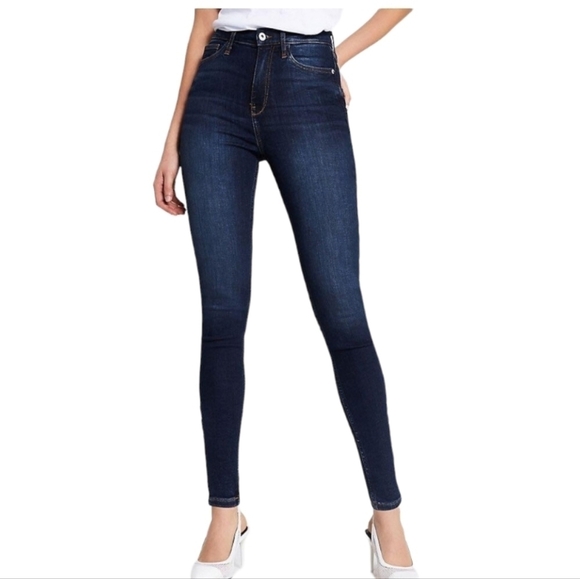 Uniqlo Skinny Tapered Denim Jeans Size 4 - Picture 1 of 4